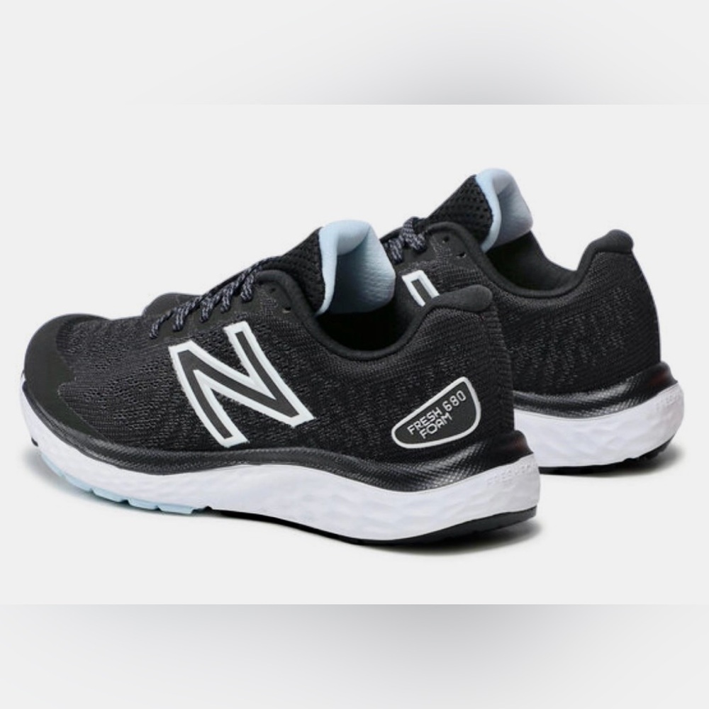 New Balance 680 Sneakers with Cushioned Midsole and Breathable Mesh.